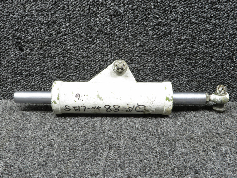 50-820004 Beech Queen Air Nose Gear Shimmy Dampener with Piston (Worn)