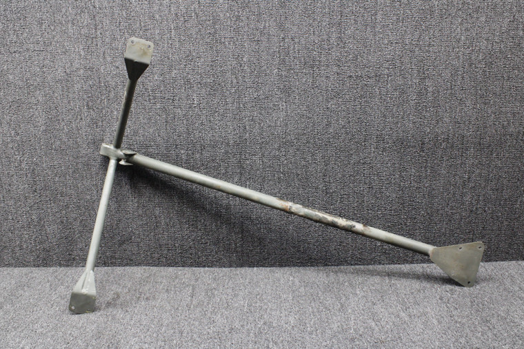 16073-000 (Use: 16073-004) Piper PA23-250 Engine Mount Support LH