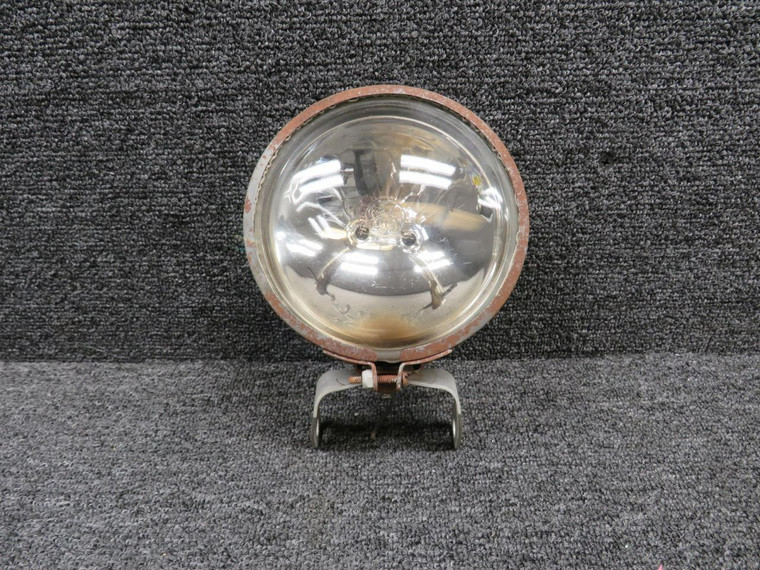 0842215-8 Cessna 401 Taxi Light (Damaged Canopy, Rusted Retainer)