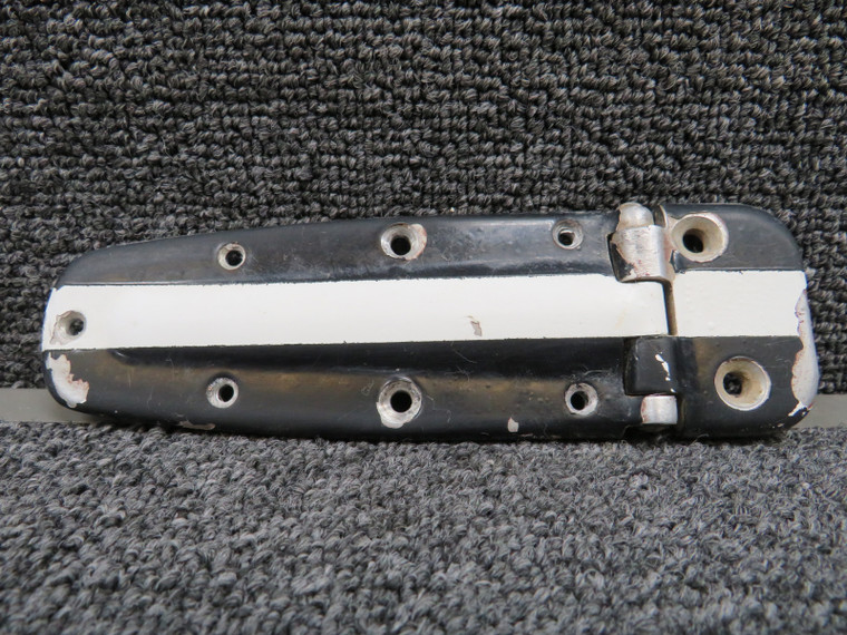 0711037-20, 0711037-18 Cessna 210F Lower Cabin Door Hinge Assembly RH (Worn)