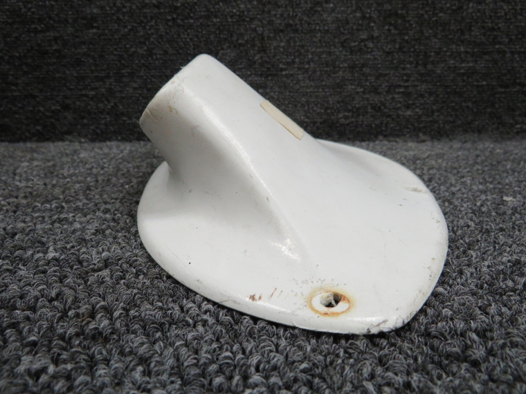 0421002-2-D70 Cessna 152 Strut Fairing (Worn)