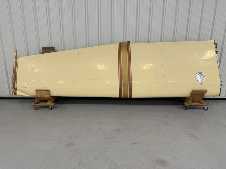 0792000-14 (Weu: 0792000-18) Cessna 182C Wing Structure RH (Damaged)