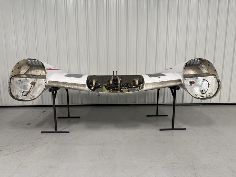 Diamond DA-42NG Wing Center Section Structure (Damaged)