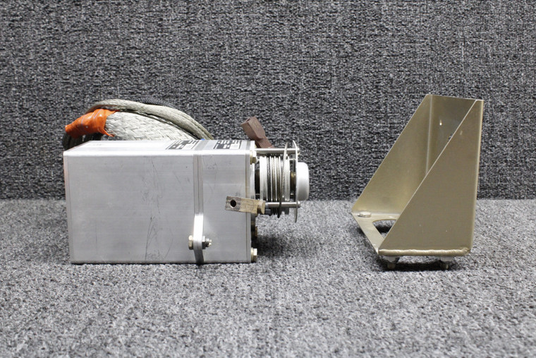 011-00878-00, 011-00894-07 Garmin Servo Actuator Assembly with Mod, Mount (28V)