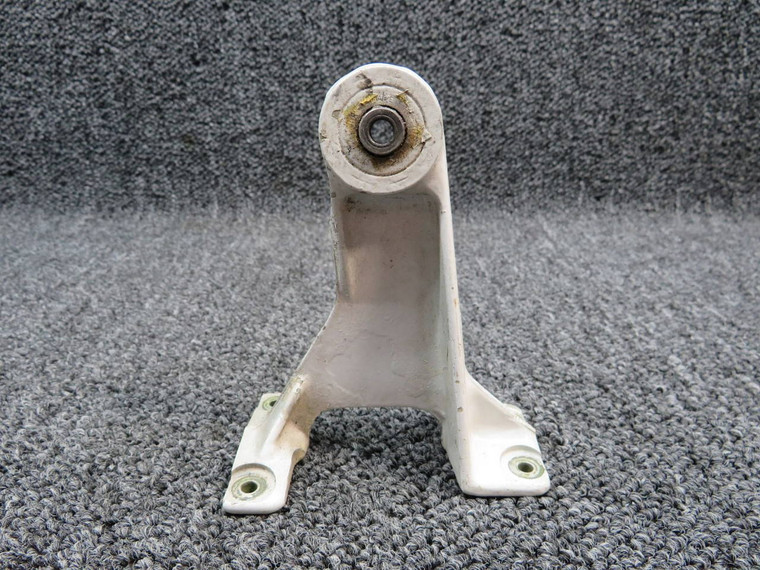 5024002-8 (Use: 5024002-14) Cessna 421B Hinge Assembly Inboard RH