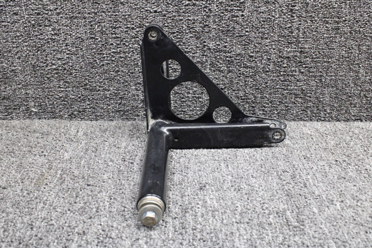 D60-2717-30-00-1 Diamond DA42-NG Aileron Bellcrank