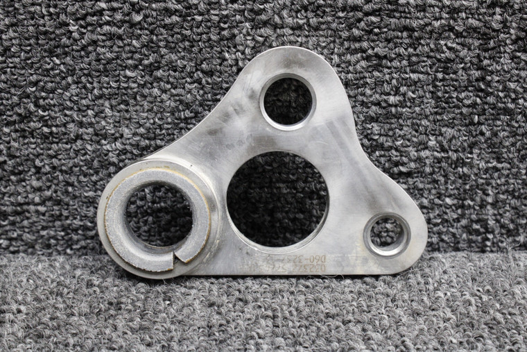 D60-3237-13-51 Diamond DA42-NG Main Gear Folding Stay Driver Plate Fwd LH
