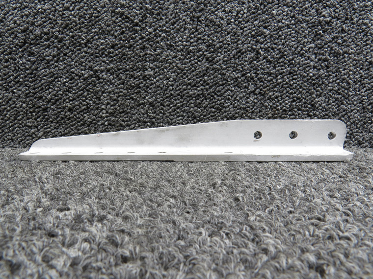 S25FT102 Hawker Support Angle Bracket