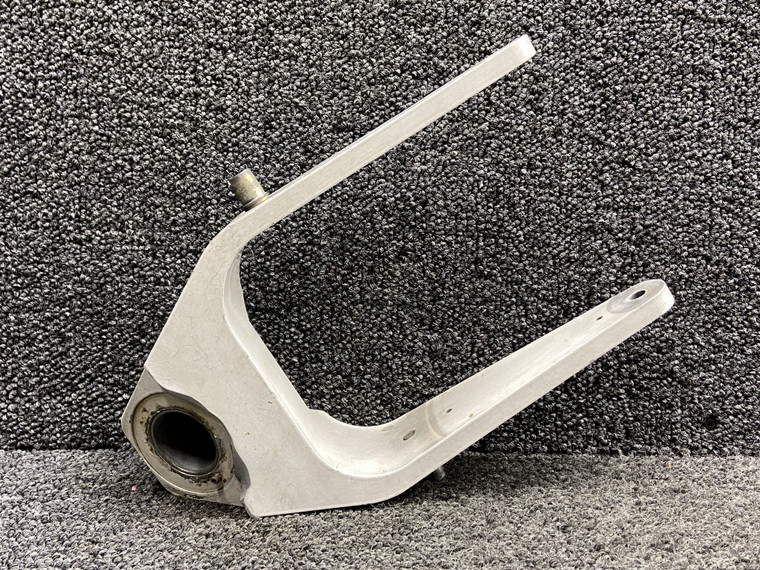 11638-002 Cirrus SR20 Nose Gear Fork (Damaged)