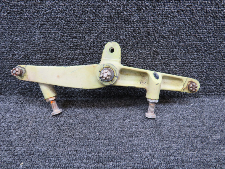 35-521158-3 (Cast: 35-521158-8) Beech 95-B55 Aileron Bellcrank RH (Corrosion)