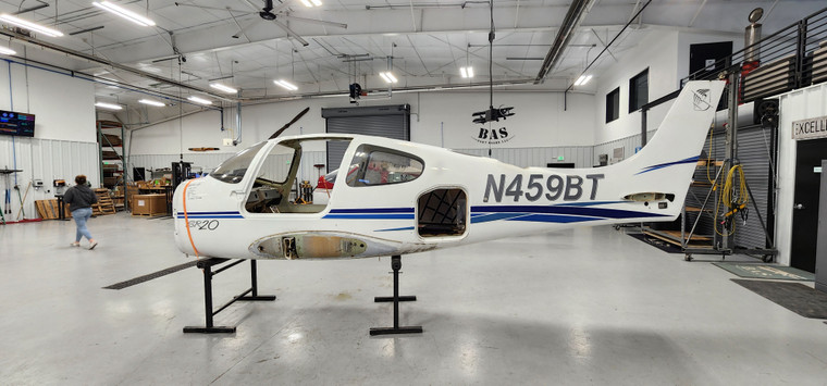 Cirrus SR20 Fuselage with Data Tag, Bill of Sale, Airworthiness, and Logs