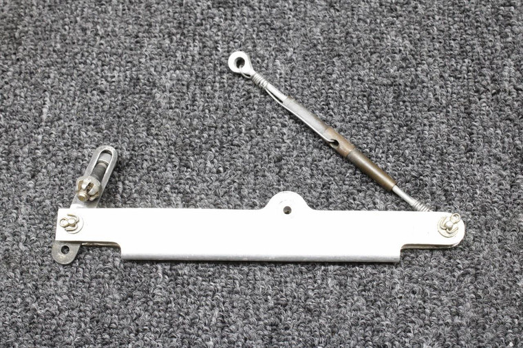 1760019-2, AN155B8S Cessna 177B Aileron Control Interconnect Arm RH