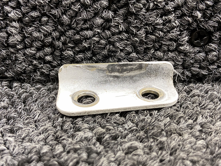 10664-002 Cirrus SR20 Baggage Door Lock Catch Plate