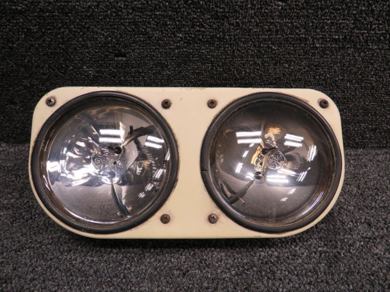 43048-000 Piper PA-31T Landing Light Assembly with Bulbs