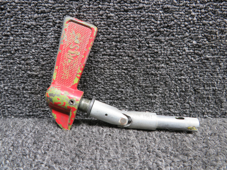 96-924010 Beechcraft B95A Fuel Selector Handle Assembly (Paint Chipped)