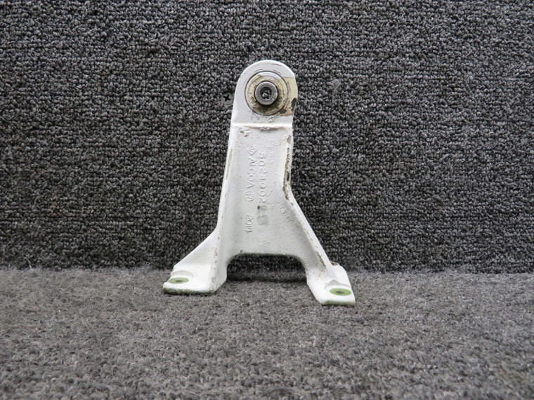 5024002-8 (WEU: 5014002-14) Cessna 414 Aileron Hinge Assembly RH