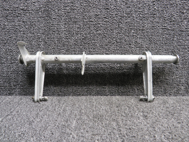 45-824009-3 Beechcraft B95A Nose Gear Door Actuator Tube (Minor Corrosion)