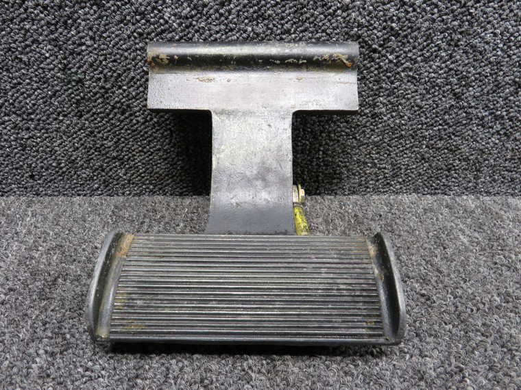 2315141-024 Learjet L-23 Rudder Pedal Assembly RH