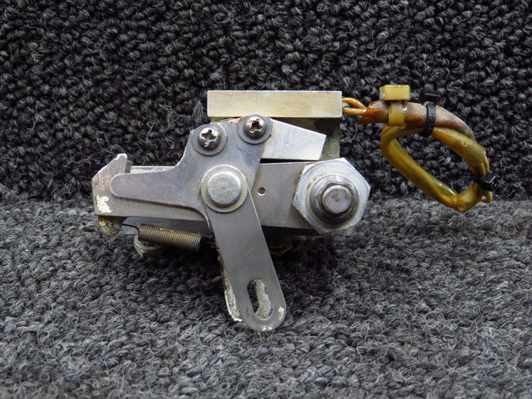 2041060-2, 2041062-1 Cessna 177RG Main Gear Downlock Support Latch Assy RH