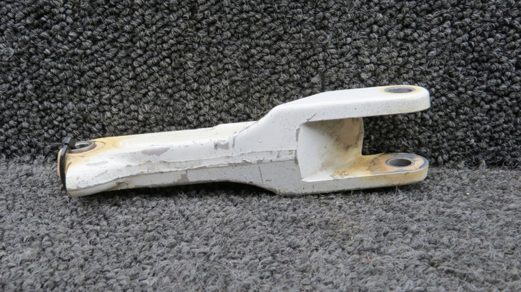 2043008-1 (Cast: 2043008-3F) Cessna 177RG Nose Gear Forward Drag Link