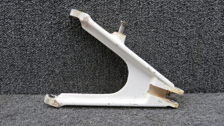 2043007-1 (Cast: 2043007-3FA) Cessna 177RG Nose Gear Drag Link