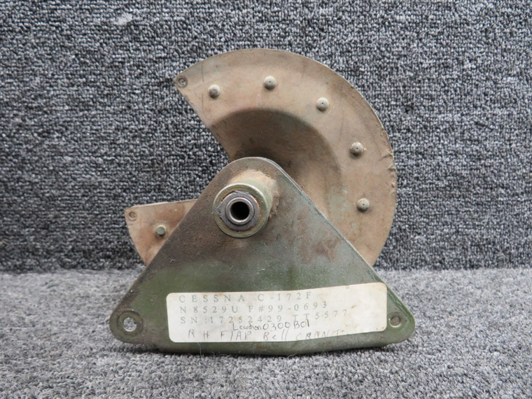 0760612-1 Cessna 172F Flap Drive Bellcrank Pulley Assembly RH
