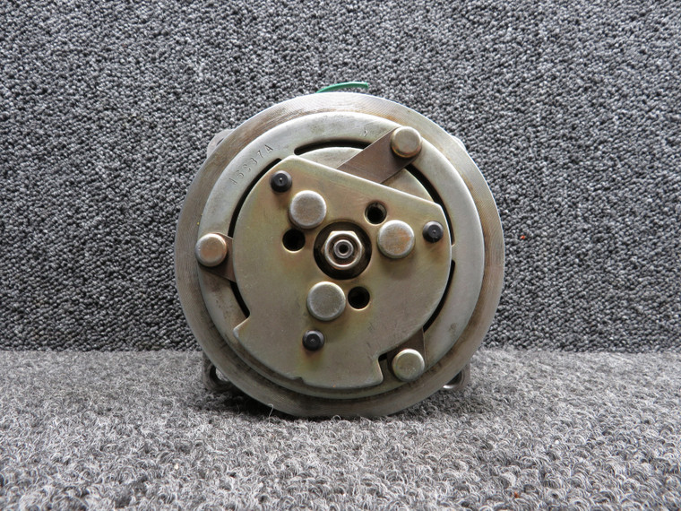SD-505 Sanden 9077 AC Compressor