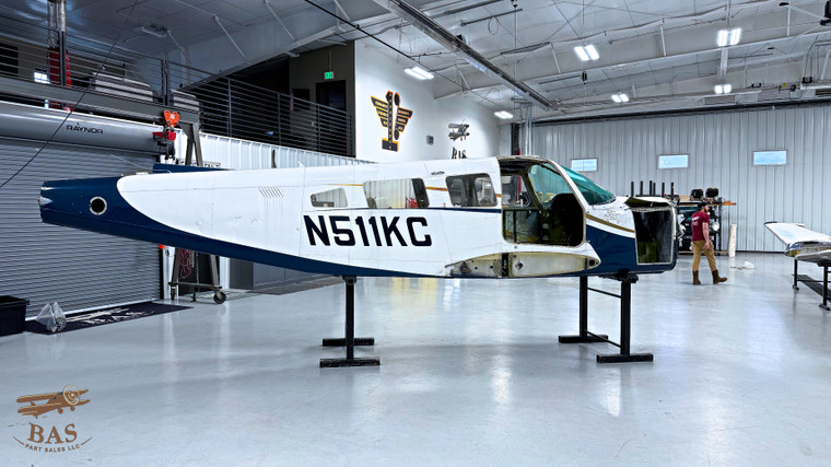 Piper PA32R-301 Fuselage with Data Tag, Airworthiness, Bill of Sale, and Logs