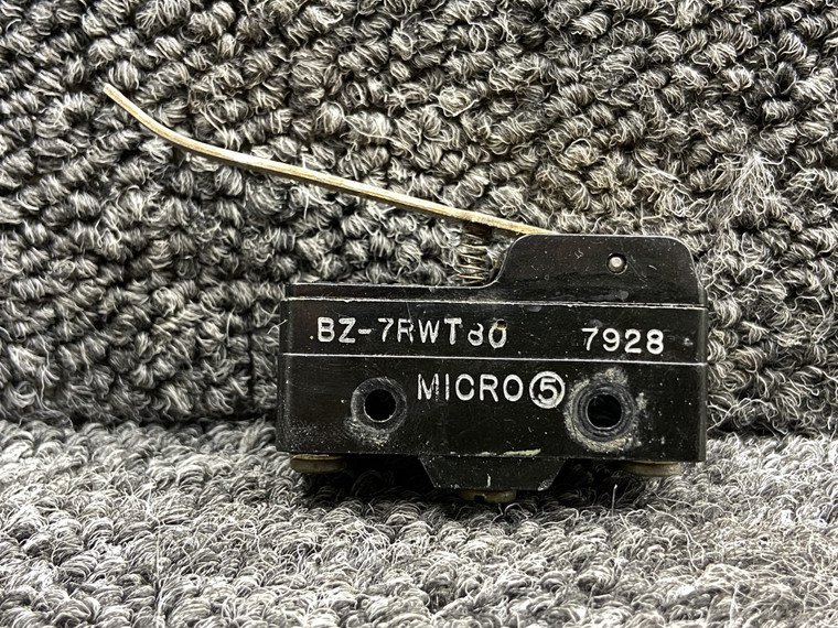 BZ-7RWT80 UND Lab Flap Limit Switch LH or RH