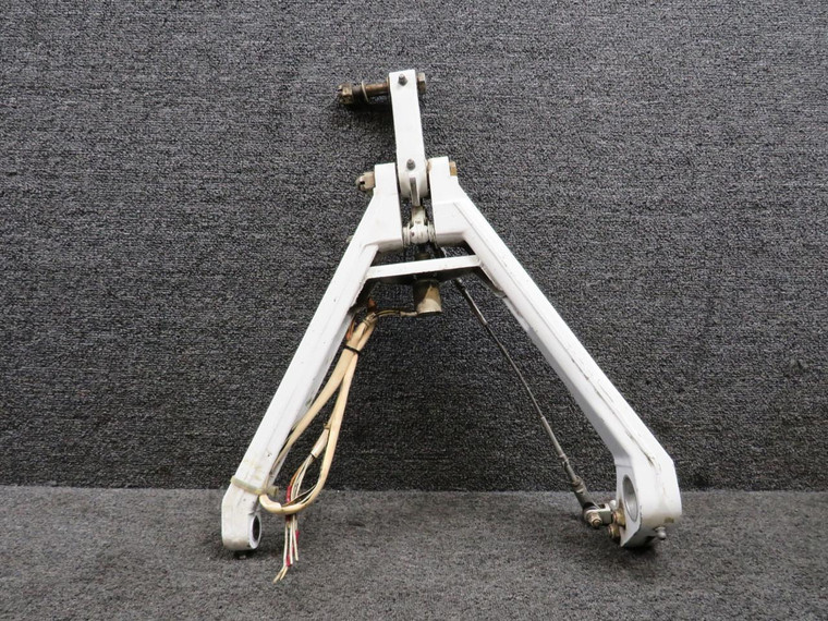 40280-001, 85166-003 Piper PA-31-350 Main Landing Gear Side Link Assembly RH