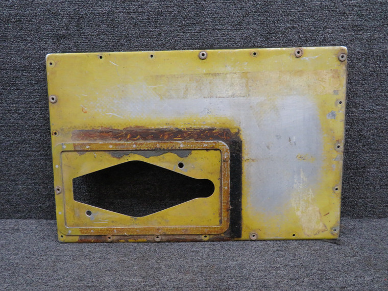 45704-000 Piper PA-31P Floorboard Center Plate Cover (Worn Rivets)