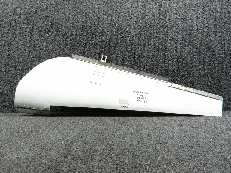 1211123-2 Cessna 210 Main Landing Gear Door Assembly RH Inboard (Damage)