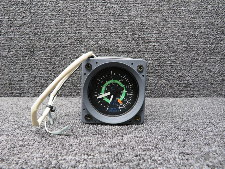 3001-J72 United Dual Cabin Altitude and Differential Pressure Indicator, Lighted