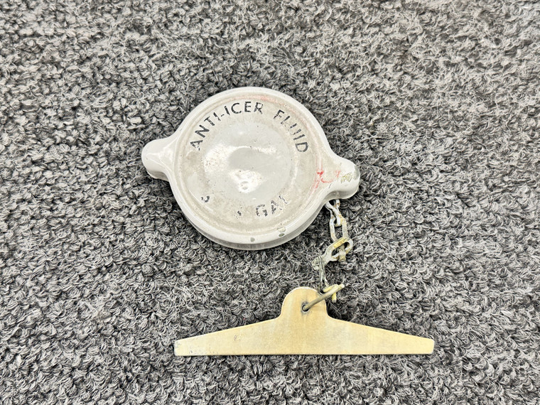 AN929-4 (Alt: I1189712-3) Beechcraft 58 De-Ice Tank Cap with Chain