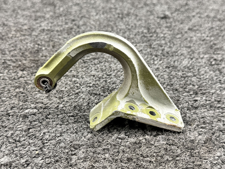 35-815016-5 Beechcraft 58 Main Gear Door Hinge Aft Inboard RH