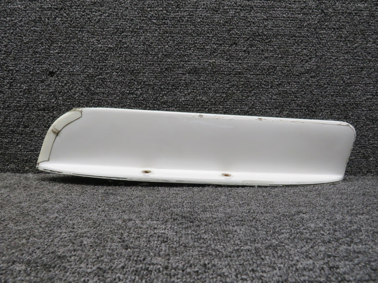 31-10-01 (Alt: 101-384179) Trivec-Avent Marker Beacon Antenna (Cracked Paint)