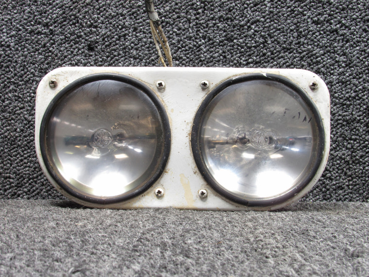 96240-000 Piper PA-34-200 Landing Light Assembly with Bracket