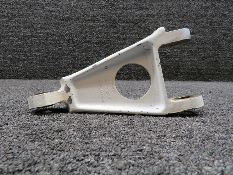 450532-501 Piper 601P Lower Scissor Torque Link