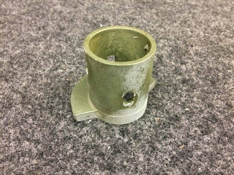 62730-001 Piper PA28-160 Fitting Flap Torque Tube RH