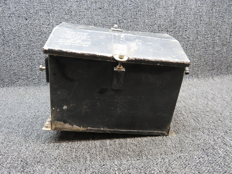 21524-000 / 17566-002 Piper PA24-250 Battery Box Assembly W/ Lid (a)