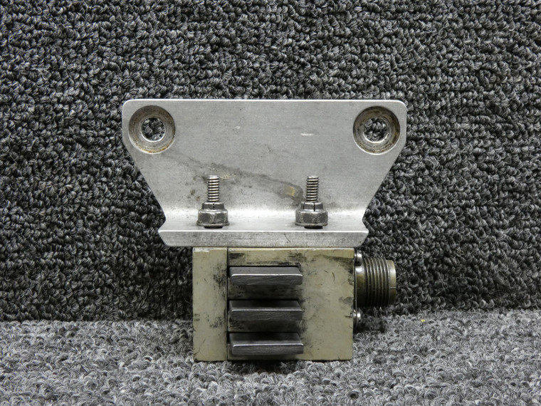 3E2042-1, 3E1397-1 Swearingen SA-226T Propeller De-Ice Brush Block with Bracket