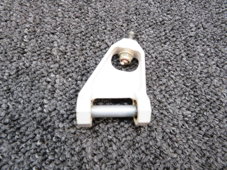 0961110-45 Cessna Skycatcher 162 Aileron Actuator Yoke Assembly LH or RH