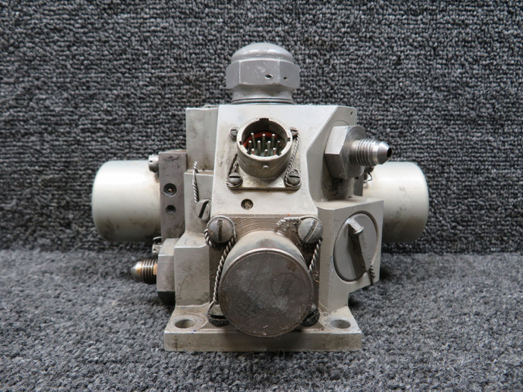39-309-1, 37-015 Hydro-Aire Pressure Control and Servo Valve w Green Tag (Core)