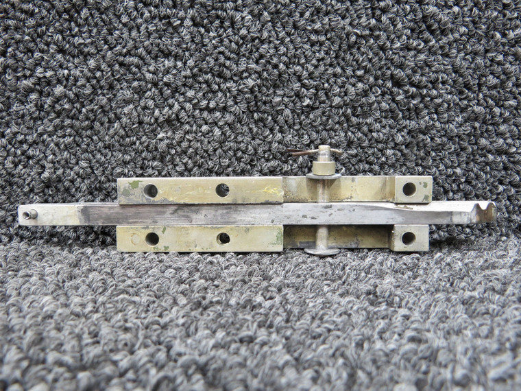 1511206-11, 1511206-14 Cessna 182M Cabin Door Latch Bolt Assembly RH