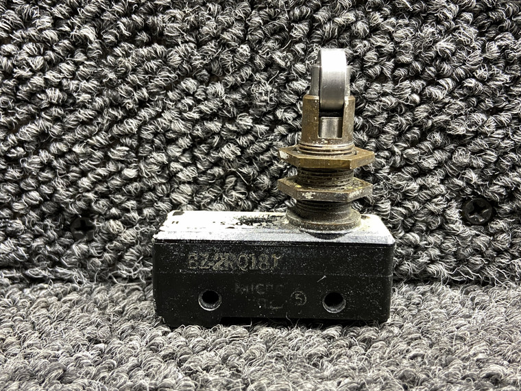 BZ-2R0181 Piper PA31-325 Main Gear Door Microswitch