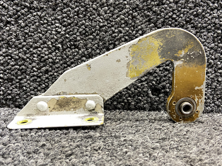42059-007 Piper PA31-325 Outboard Main Gear Door Hinge Assembly