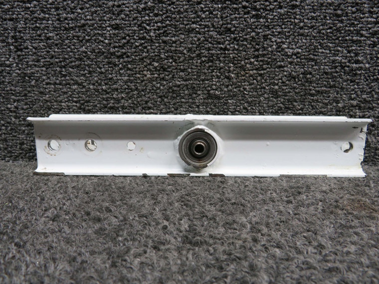 97606-000 Piper PA36-375 Inboard Aileron Bellcrank Assembly
