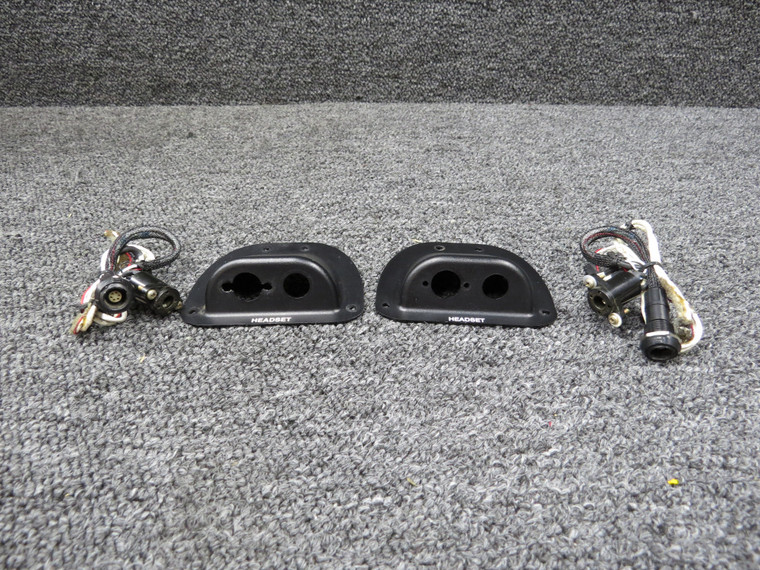 TJT-120, D746-1, C710-4 Robinson R44II Forward Audio Jack Set with Covers
