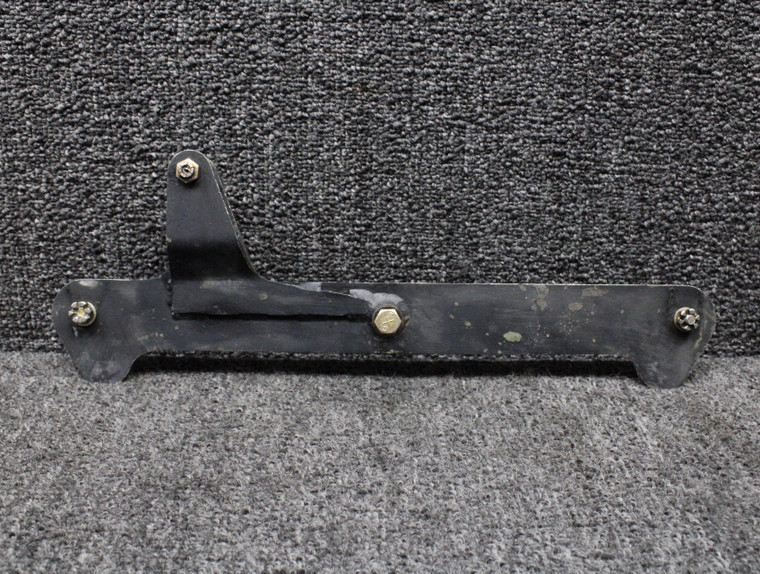 35614-003 Piper PA28-181 Aileron Bellcrank RH