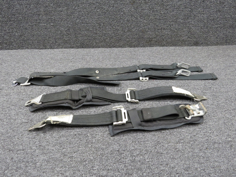 01303-3, 1Y482430-3 Hooker Seatbelt Assembly with Y Shoulder Harness